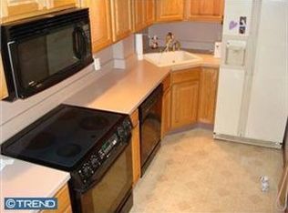84 Frances Ave, Sharon Hill, PA 19079