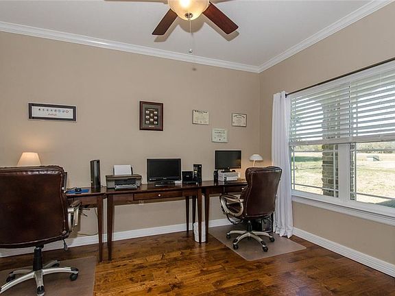 4th image of 1146 The Shores Dr