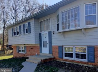 908 Lauren Ln SE, Vienna, VA 22180