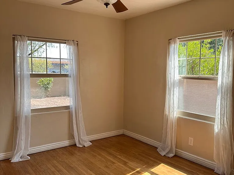 3045 E Drachman St — Photo 13