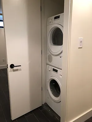 Rented by ROUND CUBE GROUP LLC | media 9