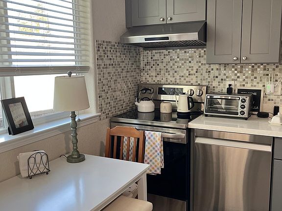 2nd image of 3309 Kenneth Dr
