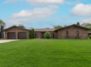 12144 Pennyroyal Ln, Granger, IN 46530