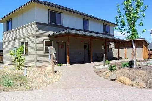 162 E Tall Fir Ct — Photo 1