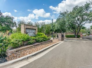 4504 Smokey Wood Ln, San Antonio, TX 78249
