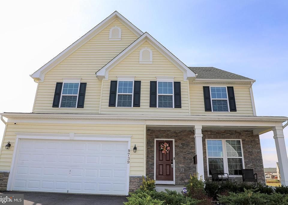 1st image of 9739 Dumbarton Dr