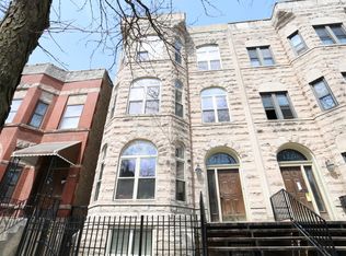 1222 W Flournoy St APT 3, Chicago, IL 60607