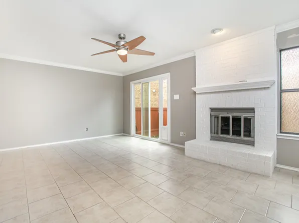 24 Cedar Ln, Bedford, TX 76021