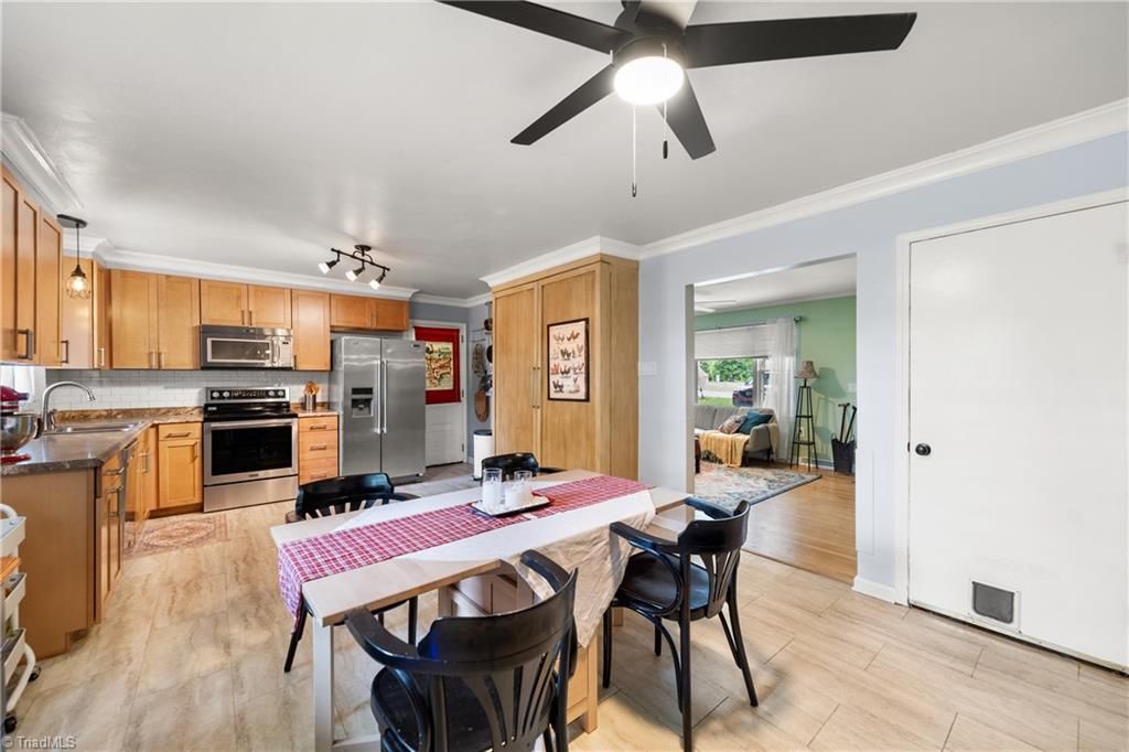 2136 Shacktown Rd, Yadkinville, NC - More