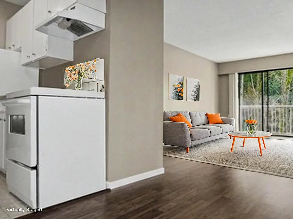 2814 Pratt Cres