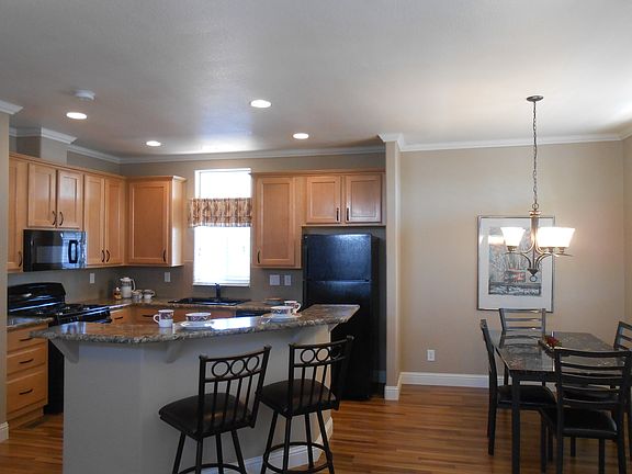 4th image of 6420 E Tropicana Ave Unit 347