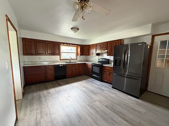 4th image of 174 Prospect Ave