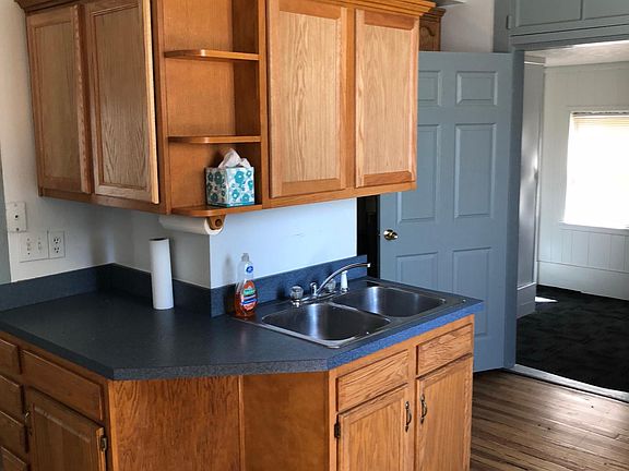 4th image of 816 Milton St #816