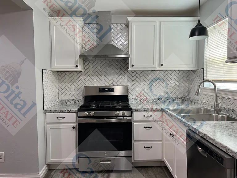 4772 SE 23rd St — Photo 9