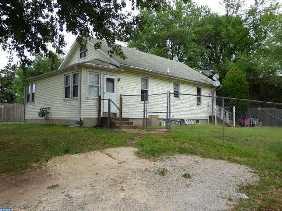 4th image of this home
