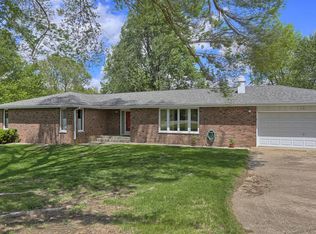 902 Kratz Rd, Monticello, IL 61856