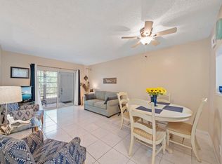 1111 Lake Ter APT 105, Boynton Beach, FL 33426