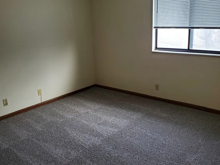 1232 B St — Photo 4