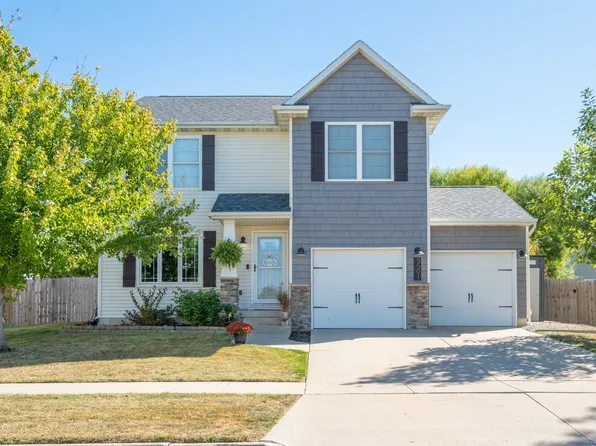 3501 Maple Dr SW, Bondurant, IA 50035