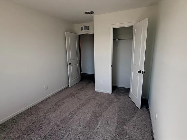 807 Lynx St — Photo 11