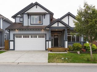 4668 Robin Ln, Tsawwassen, BC V4M 0B4