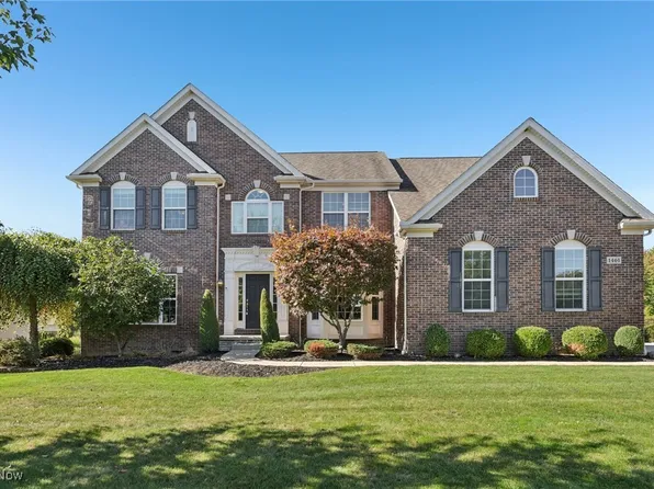 1461 Parkview Ln, Broadview Heights, OH 44147
