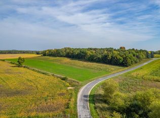 4 Fair Oak Rd, Deerfield, WI 53531