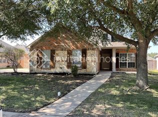 1014 Spinnaker Dr, Forney, TX 75126