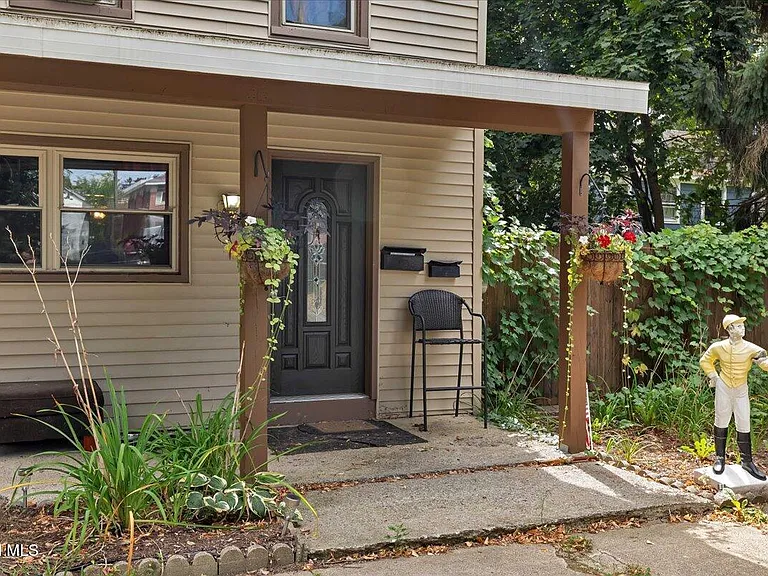 68 Marvin St — Photo 50