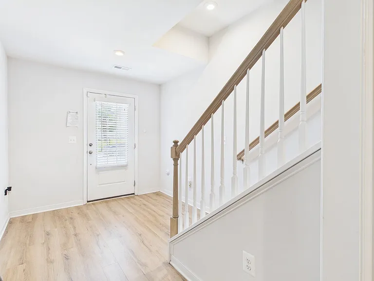 1405 Kerr Dr — Photo 32