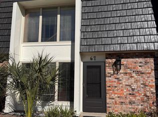 527 Front Beach Dr APT 67, Ocean Springs, MS 39564