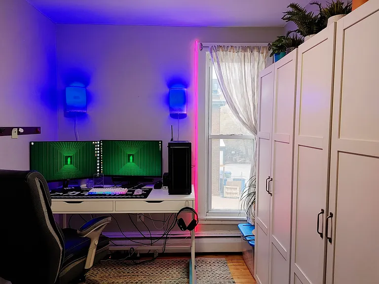 Second Bedroom / Den (wardrobes are furniture, not permanent installments)