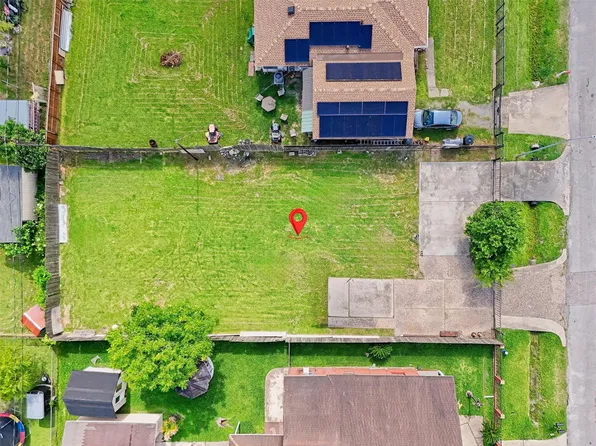 2819 Hitchcock St, Houston, TX 77093