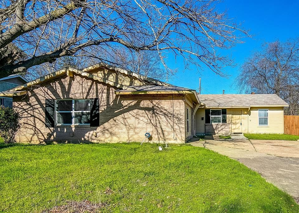 1st image of 441 Goldwood Dr