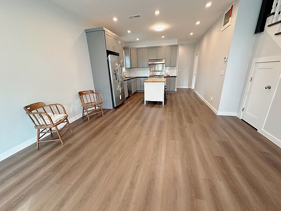2nd image of 132 Sagamore St