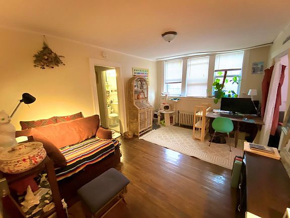 3rd image of 20 Evans St #4B