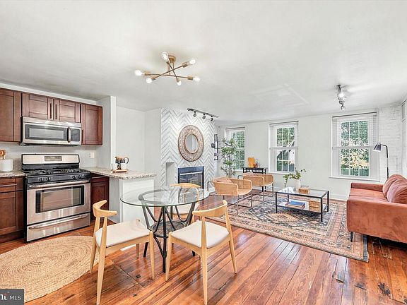 2nd image of 1317 Rodman St #2B