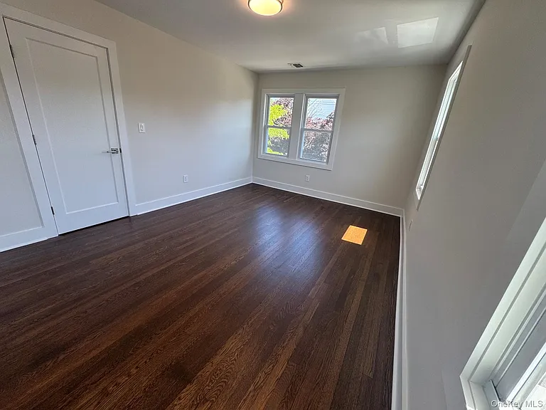 482 4th Ave #2 — Photo 6