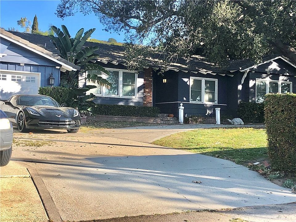 1st image of 201 Alosta Dr