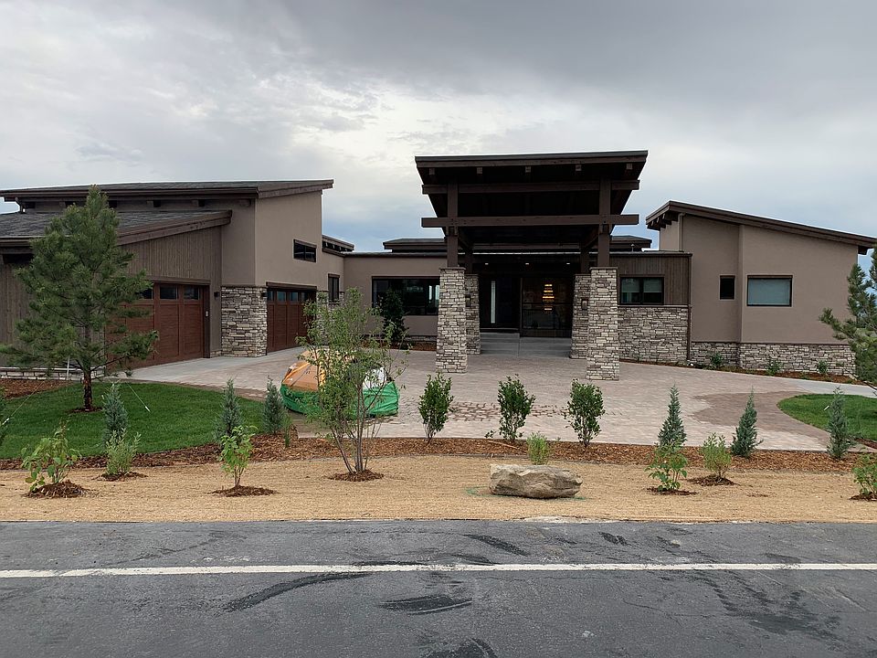 6404 Country Club
