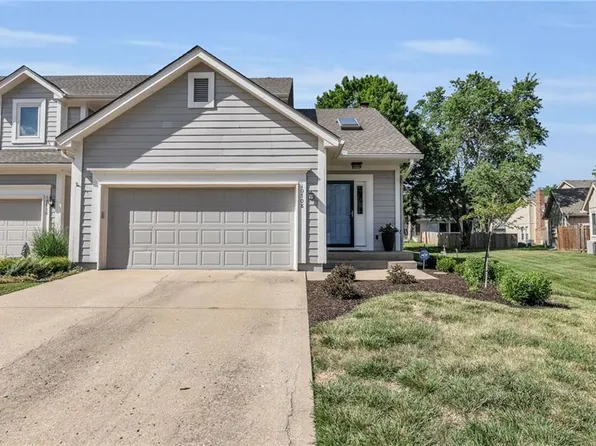 10708 W 116th St, Overland Park, KS 66210