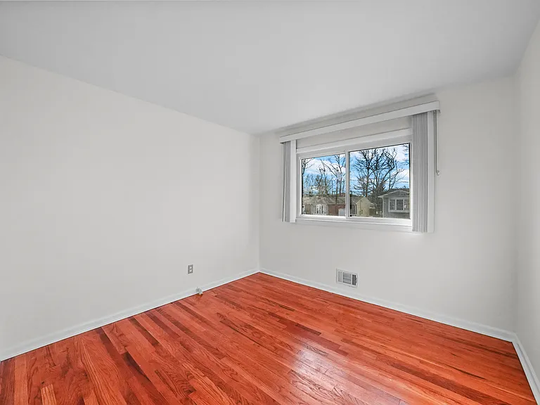 895 Patton St — Photo 39