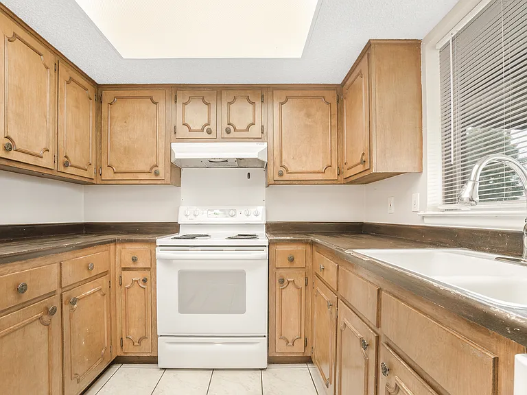 5003 Starfire Ln — Photo 5