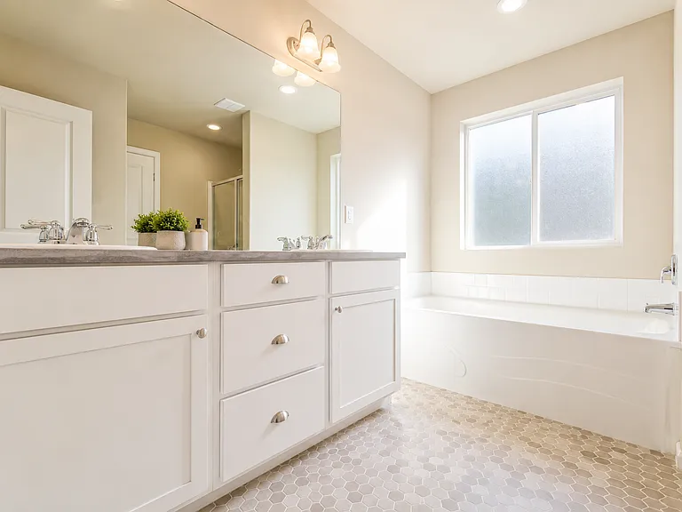 3225 Hanna Dr NE — Photo 12