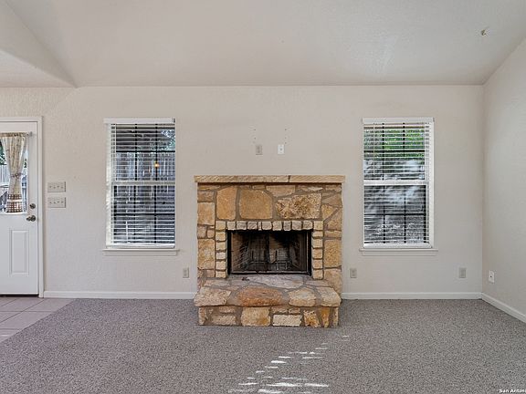 2nd image of 1542 Canyon Bend