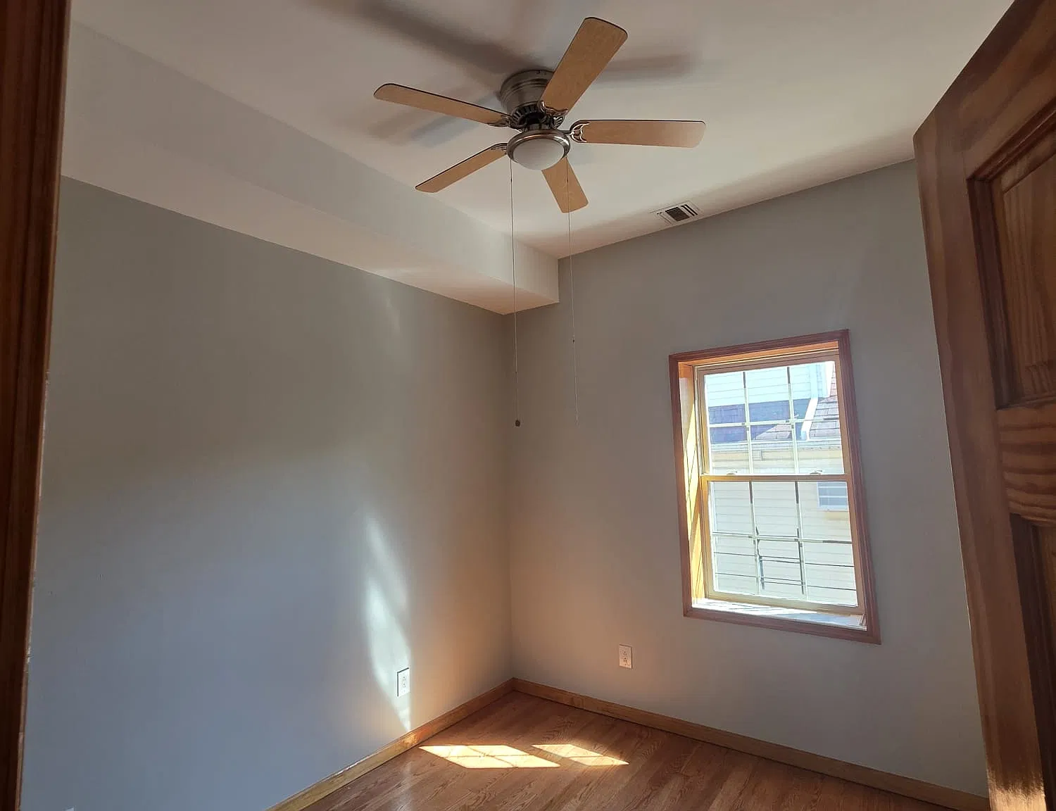 2 bed, 1400 sqft, $3,000 — Photo 2