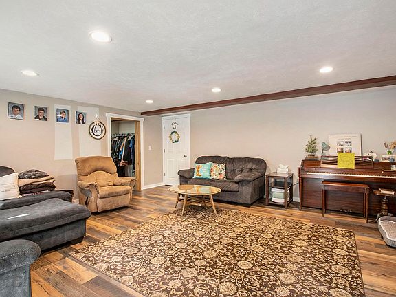 4th image of 29153 Baugo Ave
