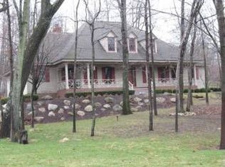 5438 Fieldstone Ct, Brighton, MI