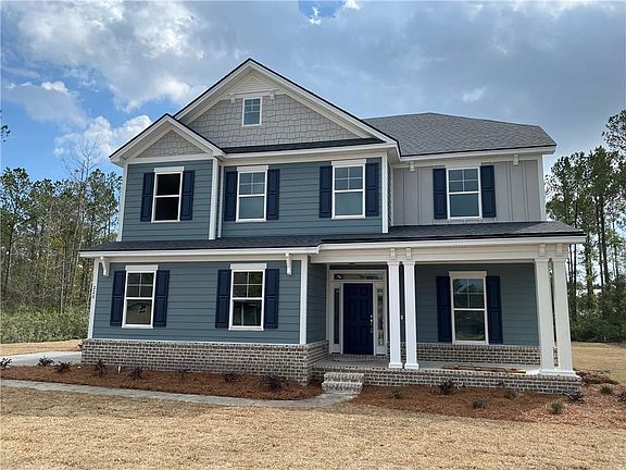 3rd image of 226 Belmont Cir