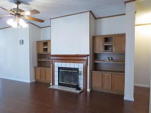 3rd image of 312 Thomas Park Dr
